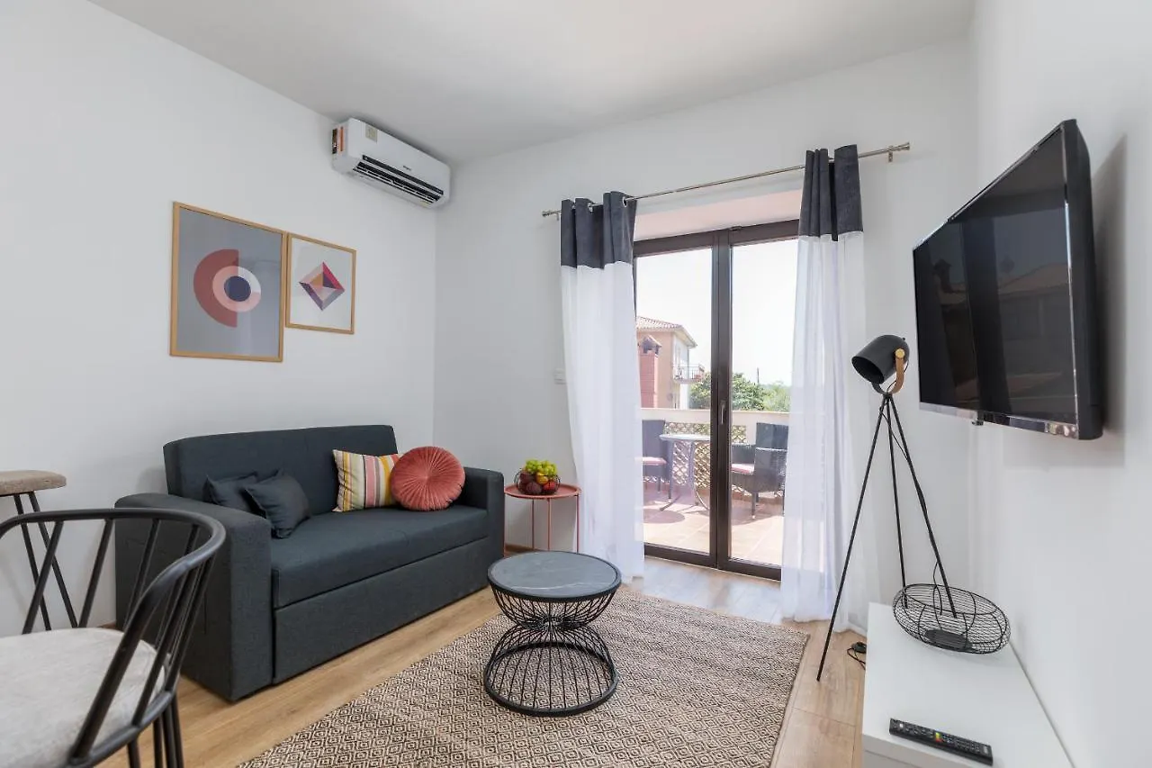Wine House Apartments & Rooms Marceta