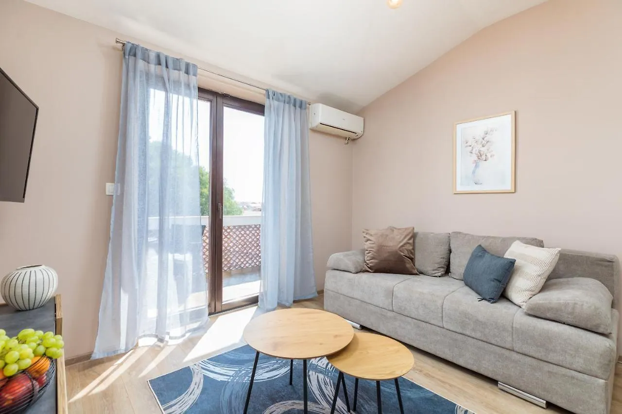 Wine House Apartments & Rooms Marceta
