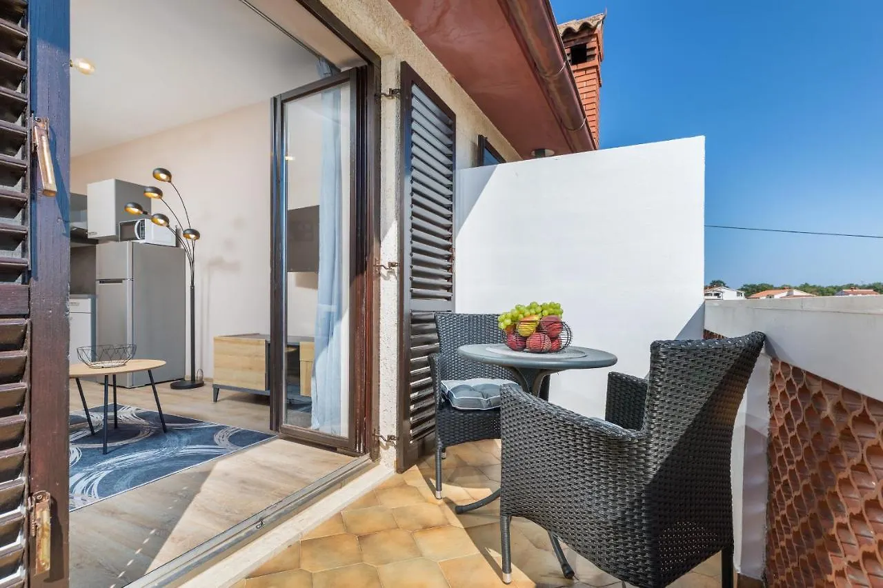 Wine House Apartments & Rooms Marceta