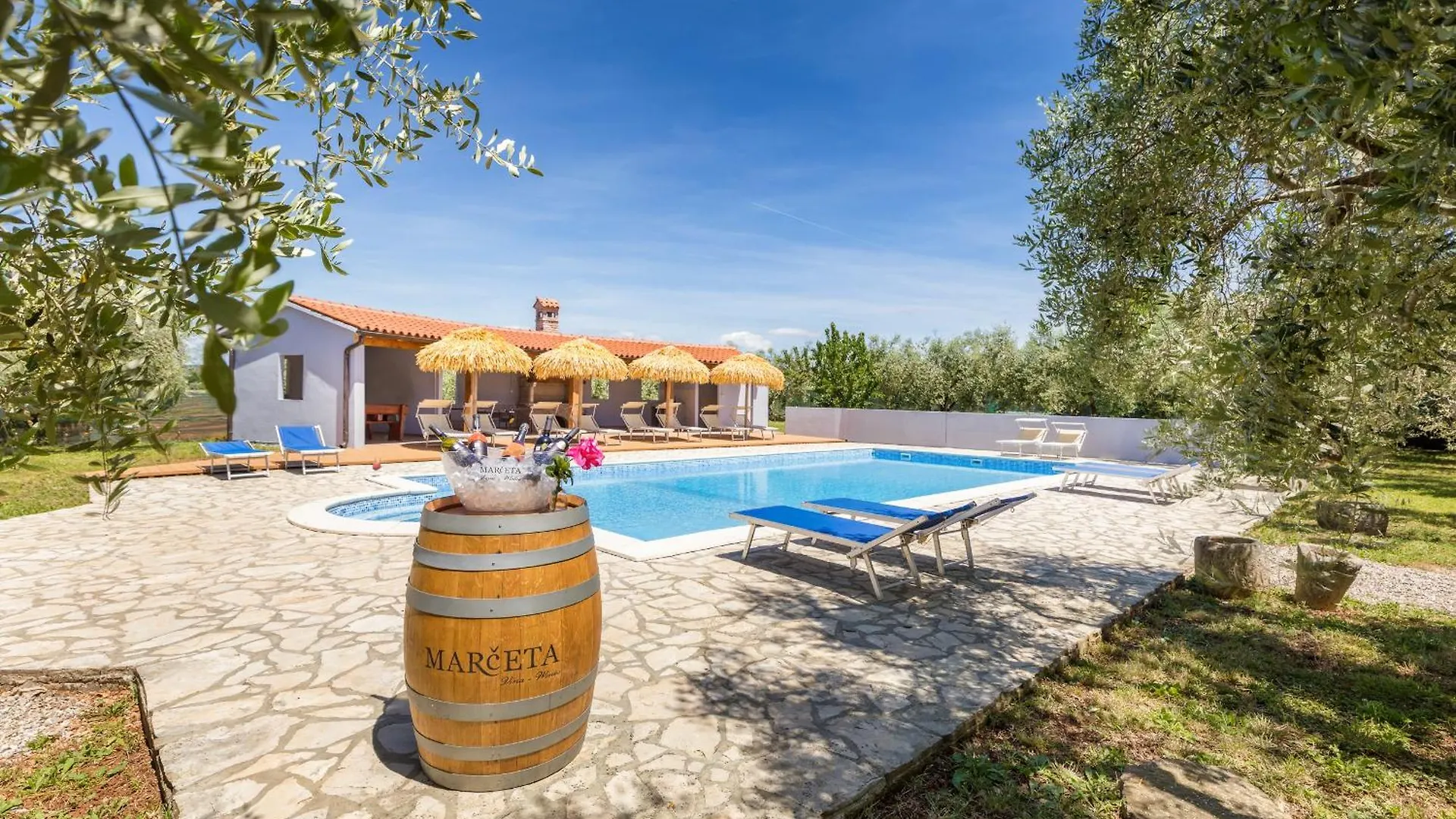 Wine House Apartments & Rooms Marceta